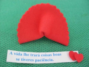 BISCOITO DA SORTE EM EVA EMBORRACHADO 50 un.