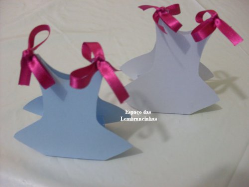 Forminha para Doces Formato Vestido - 50 peças