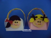 Forminhas P/ Doces Tema Dolls/Bonecas - 50 Unidades