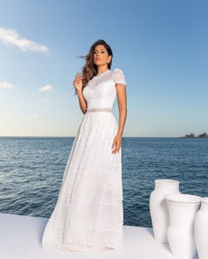 {Beatriz} Vestido Noiva Longo Rodado Manga Curta Gola Alta Mix de Rendas Casamento Civil (cor Branco Off)