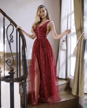 {Gabriela} Vestido Festa Longo Godê Rodado Tule Brilho Madrinha Formatura (cor Marsala)