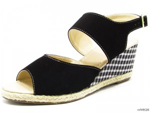 Sandália Anabela Aberta Nobuck Preto Xadrez - 9520SA Cass Sandália Anabela Aberta Nobuck Preto Xadrez - 9520SA Cass