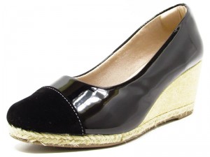 Sapato Anabela Verniz Preto Bico Nobuck - 9575 Cass Sapato Anabela Verniz Preto Bico Nobuck - 9575 Cass
