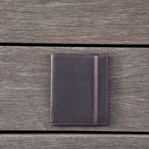 Carteira Masculina Compacta - Café com Vermelho Carteira Masculina Compacta - Café com Vermelho