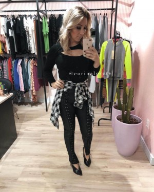 Corina Calça Legging Cirrê Ilhoses