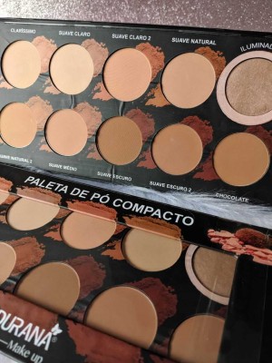 Ludurana Paleta de Pó Compacto - 10 cores (1 iluminador)