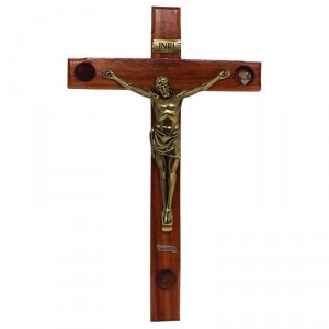 Crucifixo em Madeira com pedras, terra e rosas de Medjugorje - Mogno (de Parede)