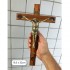 Miniatura - Crucifixo em Madeira com pedras, terra e rosas de Medjugorje - Mogno (de Parede)