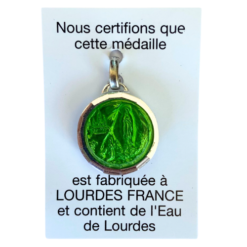 Medalha Original da Aparição de Lourdes com Água da Gruta de Lourdes - Redondo - Bernadette na Gruta - Verde Claro
