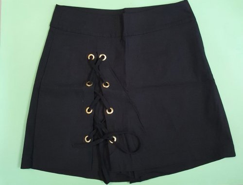 SHORT SAIA PLUS SIZE ILHÓS - PRETA
