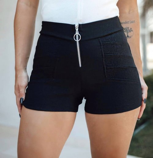SHORTS EM BENGALINE COM ZÍPER